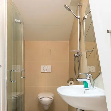 Rosenthaler Calling - Rooftop Lejlighed *