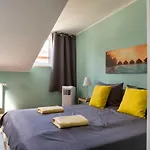 Rosenthaler Calling - Rooftop