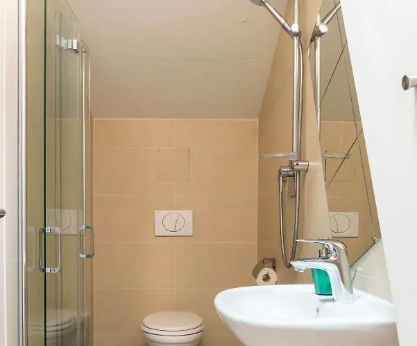 Rosenthaler Calling - Rooftop Daire *